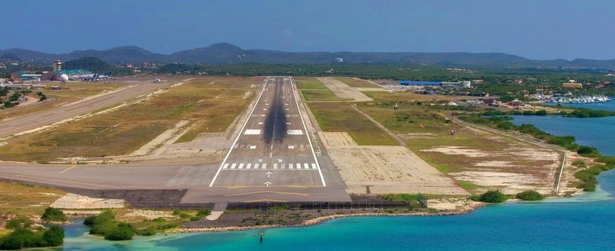 Aruba Airport Landing