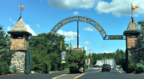 Canobie Lake Park Entrance